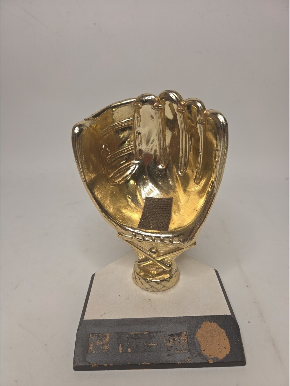 Gold Glove Ball Holder